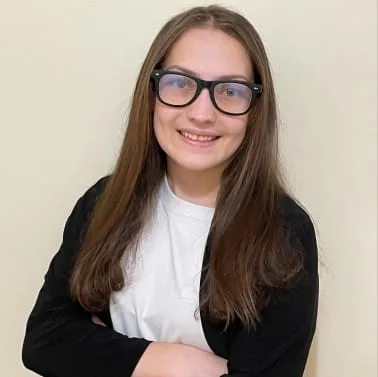 Maya Shternshus